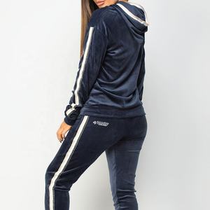 Ensemble de survêtement grande taille pour femmes, survêtement de jogging à capuche en velours deux pièces - Product Image 5