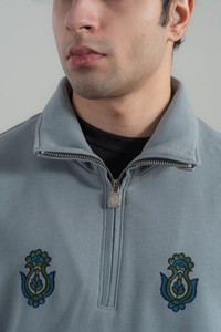 Sweat-shirt unisexe oversize à col zippé en molleton anti-boulochage, broderie florale faite main, en coton tricoté, décontracté, pour l'hiver, à capuche - Product Image 4