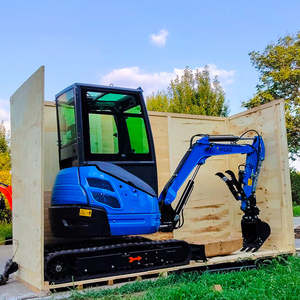 NUEVO ORIGINAL Mini Excavadora Agrícola E-u-ro 5 con Rotación 360 y Sin Cola (Tailless) - Product Image 1