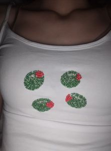 Débardeur élégant fait main pour femmes avec des perles et des broderies complexes, et des détails de mode haut de gamme - Product Image 4