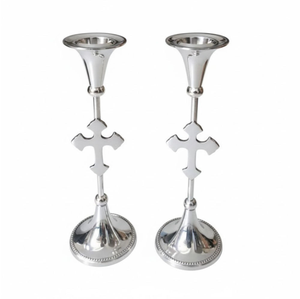 Support de bougie moderne en acier inoxydable, candélabre élégant finition argentée, bougeoir en métal pour la décoration intérieure - Product Image 3