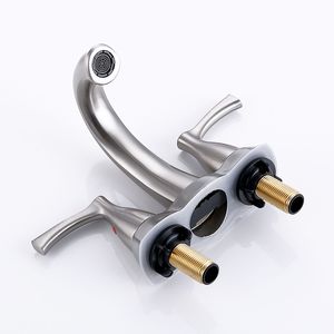 Rubinetto per Lavabo Bagno in Nichel Spazzolato da 4 Pollici con 2 Maniglie e Scarico a Scomparsa, Rubinetto per Vasca e Doccia - Product Image 5