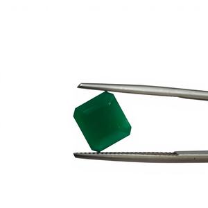 Esmeralda, Gema Preciosa de la India, Corte Octogonal Natural, Gema Verde - Product Image 1