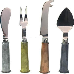 CUCHILLO DE QUESO JUEGO DE 4 PIEZAS Asas de hierro galvanizado chic industrial único Cuchillas de acero inoxidable de calidad. Entretenimiento doméstico - Product Image 1