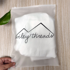 Bolsas de Polietileno Metálicas de Alta Calidad con Cierre Esmerilado y Logotipo Impreso para Ropa, Venta al Por Mayor - Product Image 2