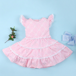 Vestido de Bebé Personalizado al por Mayor, Color Rosa Dulce, ODM, 100% Algodón, con Patrón 3D y Lazos Bordados a Mano, BB3108 - Product Image 1