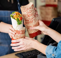Dossiers en papier kraft personnalisés avec logo privé, taille et motif, en matériaux recyclés, pour rouleaux de poulet et sushis emballés, à prix réduit