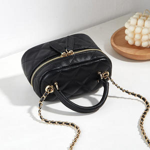 Luxury Women's PU Geometric <b>Quilted</b> <b>Single</b> Strap Zipper Tote Bag Polyester Fashion Shoulder Handbag Designer Purse Private Label - Product Image 5