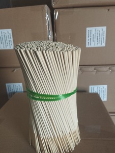 Bâtons d'agarbatti en bambou blanc non parfumés pour tremper et infuser des parfums pour la relaxation, le spa, la méditation et la prière, usage religieux - Product Image 6