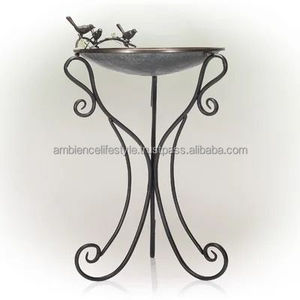 Bain d'oiseaux en métal artisanal, décoration de jardin extérieure, finition rustique élégante, grand bassin, support robuste, design résistant aux intempéries - Product Image 2