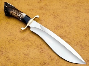 Cuchillo Bowie Personalizado Hecho a Mano con Hoja Fija, Mango de Asta de Ciervo y Funda de Cuero - Proveedor Mayorista B2B para EE. UU. y Europa, Suministro a Granel - Product Image 3