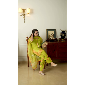 Women's Beautiful Top-Bottom and Fancy Dupatta Set for Parties - Product Image 2