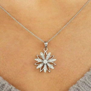 Colliers en moissanite à grappes de diamants, argent sterling 925, collier minimaliste, pendentif multi-pierres, collier délicat, cadeau pour elle - Product Image 4