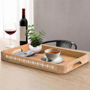 Bandeja de Servir Duradera de Madera de Mango con Asa para Queso, Alimentos y Verduras, para Usar en Mesa de Centro, Encimera de Cocina o como Decoración - Product Image 3