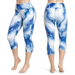 Matériaux de haute qualité pour une performance optimale, mouvement flexible, propriétés de contrôle de l'humidité, respirant, legging capri pour femmes, fabriqué avec des composants OEM - Product Image 6