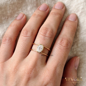 Cubierta de Anillo Ovalada Radiante en Plata de Ley 925 Sólida con Engaste de Bisel, Accesorio de Joyería de Lujo para Anillo Oura - Product Image 1