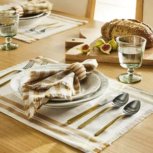 Anneaux de serviette en bois de manguier naturel de finition de qualité supérieure Accessoires de table pour les fêtes Célébrations Occasions culinaires spéciales stockées - Product Image 2