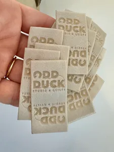 Parche de Seguridad de Poliéster Tejido Blanco y Negro con Corte Láser y Gancho de Velcro para Uniformes Tácticos de Seguridad, Disponible en Stock - Product Image 4