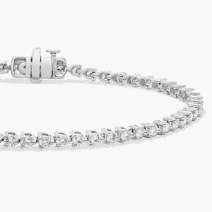 Pulsera de tenis de 7 pulgadas con tres puntas y diamantes cultivados en laboratorio - Product Image 2