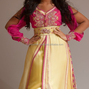 Kaftan con mangas de estilo moderno y trabajo de cuentas brillantes - Product Image 1