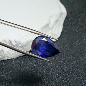 Zafiro natural facetado en forma de pera, corte de lágrima, zafiro suelto en varios tamaños para joyería al por mayor. - Product Image 1