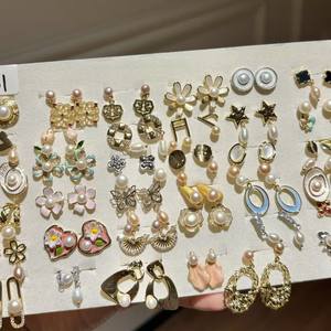 Exquisito Juego de 36 Pares de Elegantes Pendientes de Perlas con Formas Geométricas Florales para Mujer, Accesorio Versátil - Product Image 3