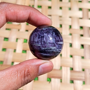 Sphère de cristal Kammererite Chakralume naturelle faite à la main, boule de cristal rare de couleur violette, pierre de guérison, Reiki, méditation, énergie, décoration, vente en gros - Product Image 4