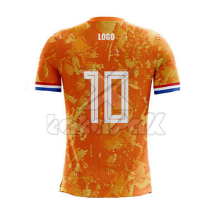 Camiseta de Fútbol Profesional para Hombre Adulto, Incluye Pantalones Cortos, Hecha con Material 100% Poliéster, Transpirable y Ligero - Product Image 2
