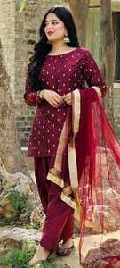 Ensemble traditionnel indien et pakistanais pour femmes, en velours noir, avec broderie, coupe ample, longueur au sol, tenue décontractée. - Product Image 3