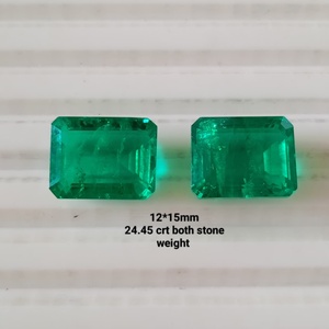 Piedra Preciosa Sintética de Esmeralda Colombiana de Corte Verde, Creada en Laboratorio, Claridad Brillante, para Joyería - Product Image 1