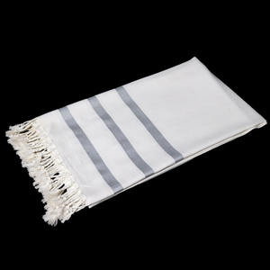 Toalla Fouta con Nuevo y Atractivo Diseño de Rayas, Ecológica, Tipo Hammam, 100% OEM, Toalla de Playa, Fabricada en India - Product Image 1