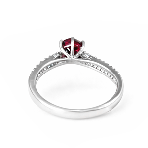 Anillo de Plata Redondo de 6mm con Granate VVIP de beGems, Nuevo Accesorio de Moda 2025 - Product Image 3