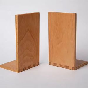 Par de sujetalibros de madera con diseño rústico de cerca, base de metal negro, decorativos, hechos a mano, ecológicos, para casa de campo u oficina. - Product Image 6