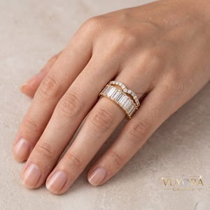 Bague Moissanite Éternité Opulente à Baguettes Larges en Argent Massif 925, Accessoire de Bijouterie de Luxe pour un Style Élégant de Bague Oura - Product Image 2