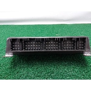Module de commande de suspension pneumatique d'occasion XJ X350 2003-2006 GENUINE 2W933B494BJ - Product Image 3