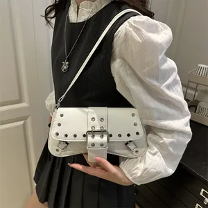 Sac à bandoulière vintage Y2K avec rivets, couleur unie, en PU, pour femme, sac à main pour téléphone portable - Product Image 2