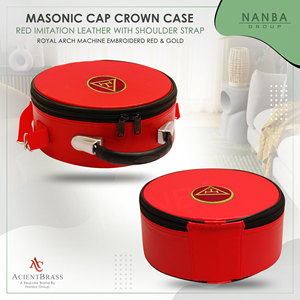 Estuche para Gorra de Capítulo del Arco Real Masónico en Imitación de Cuero Rojo con Emblema Triple Tau Bordado a Máquina en Blanco - Product Image 5
