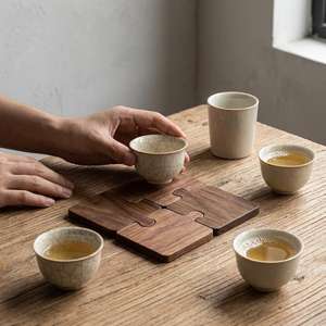 Sous-verre en bois fait main pour table de puzzle, design moderne pour tasses, mugs, accessoires de table par Universal Overseas - Product Image 3