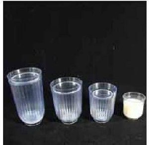 Truco de Magia DIMINISHING con Vasos de Leche - Product Image 2