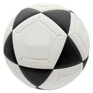 ลูกฟุตบอลดีไซน์แฟชั่นใหม่ล่าสุด คุณภาพสูง น้ำหนักเบา พร้อมสีสันและลวดลายที่ปรับแต่งได้ - Product Image 6