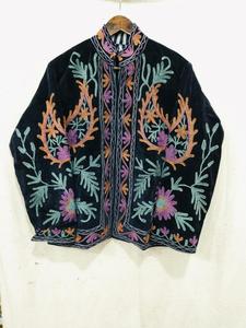 Chaquetas de algodón bordadas Suzani de primera calidad, ropa exterior tradicional con bordados florales, estilo bohemio chic para mujer. - Product Image 2