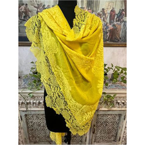Nueva Colección, Estola de Encaje Valentino de Lana Fina Premium, 70x200 cm, Elegante, Suave y Lujosa para Mujer, Disponible en Stock - Product Image 4