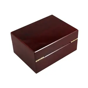 Luxury Single Wood Watch Box Lacquered Custom Logo Hinge Lid Gift Storage MDF Watch Box