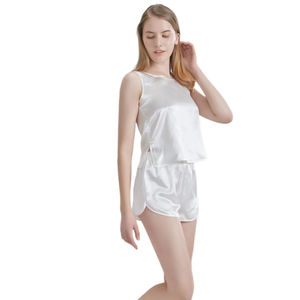 ชุดนอนเสื้อกั๊กแขนกุดและกางเกงขาสั้นผ้าไหมแท้ 100% สำหรับผู้หญิง พร้อมเอวยางยืด ระบายอากาศได้ดี และแห้งเร็ว ผ้าลูกไม้ - Product Image 2