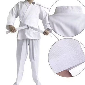 Kimono de judo rouge unisexe pour adulte, 100 % coton, durable, vêtement d'arts martiaux, coupe classique, teint uni, avec ceinture noire - Product Image 6