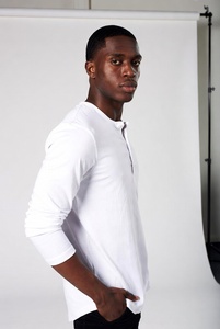 Camisa de Manga Larga para Hombre, Corte Ajustado, Diseño Moderno, Casual y con Estampado Abstracto - Product Image 3