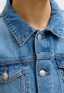 Veste en jean pour homme de style vintage personnalisable, 100% coton, respirante, avec broderie, positions de logo entièrement personnalisables - Product Image 3