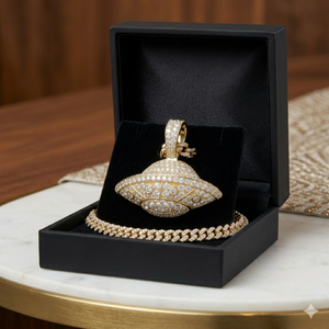 Colgantes UFO Personalizados con Diamantes Cultivados en Laboratorio en Oro de 10K, Amuletos con Temática de Astronauta Estilo Hip Hop, Joyería Fina Unisex para Uso Diario - Product Image 5