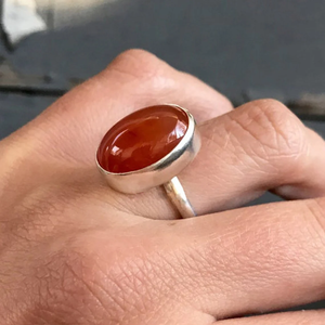 Bague en argent sterling 925 avec pierre précieuse en cornaline de coupe ovale, idéale pour un mariage, Noël ou la Saint-Valentin - Product Image 4