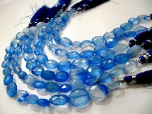 Perles ovales facettées en calcédoine bleue, brin de 8 pouces - Product Image 6
